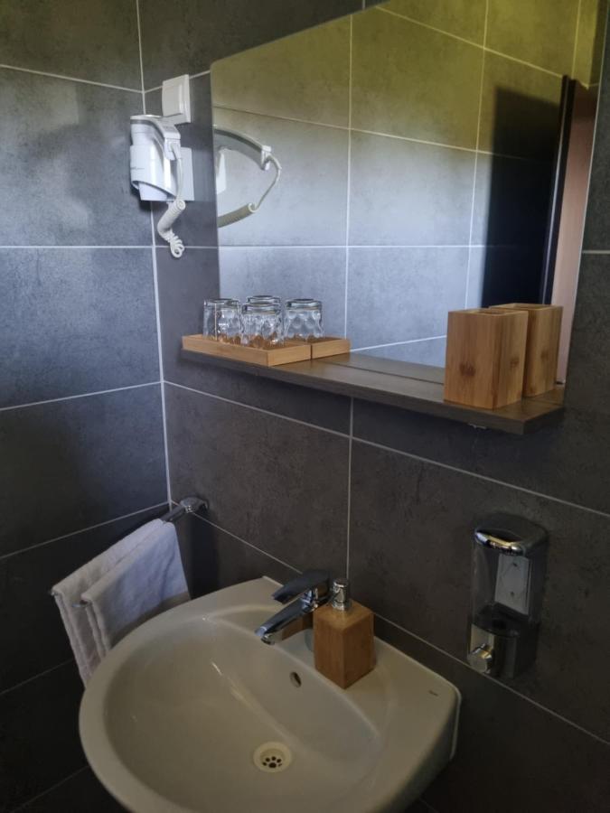 4 Seasons Guest House Rakovica Exterior foto