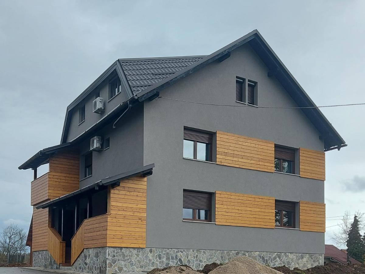 4 Seasons Guest House Rakovica Exterior foto